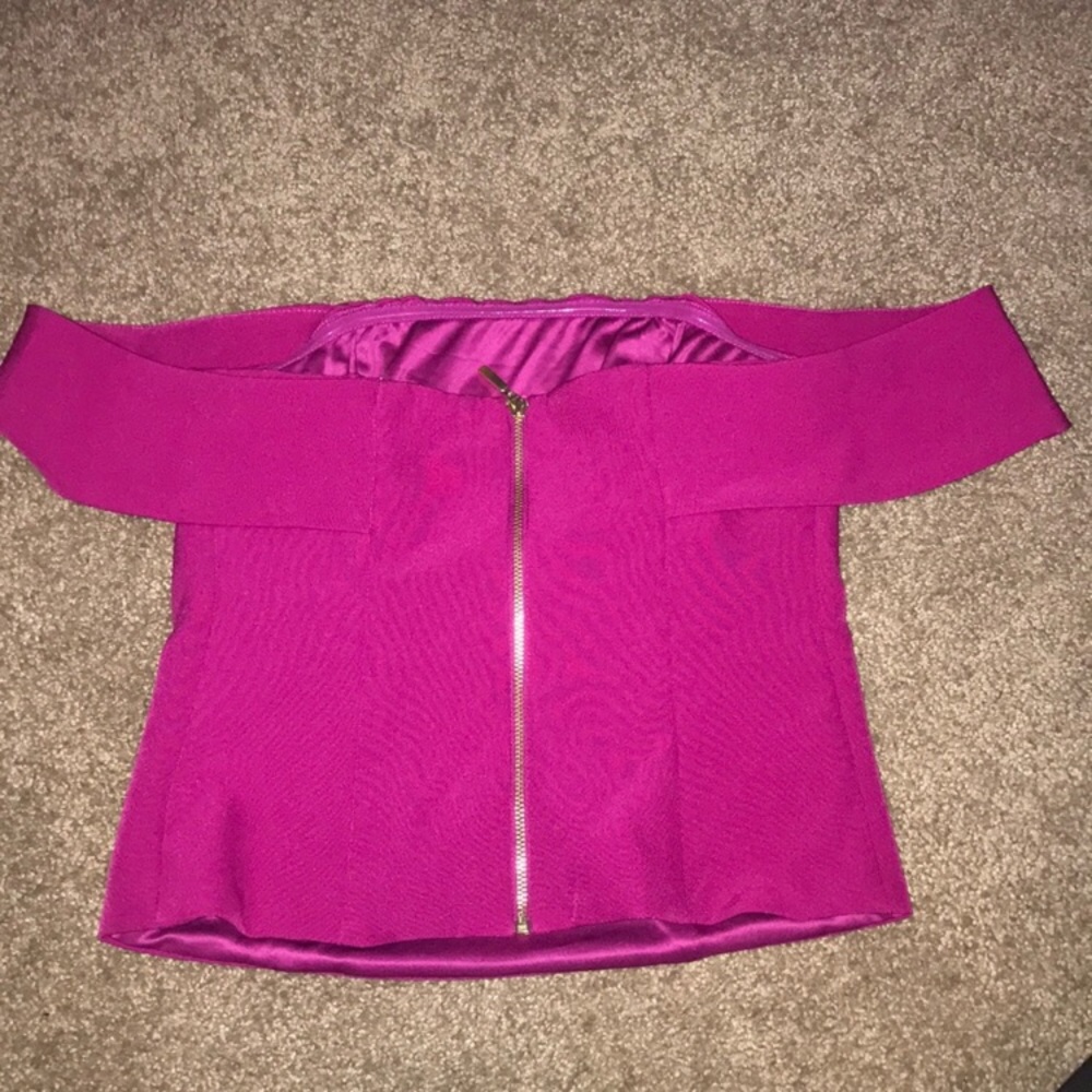 NWT EXPRESS off the shoulder top - Picture 3 of 3